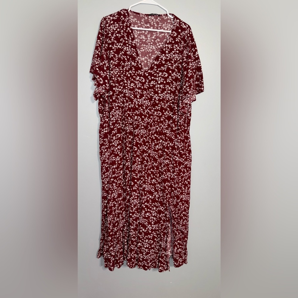 BloomChic size 28 red and white floral dress